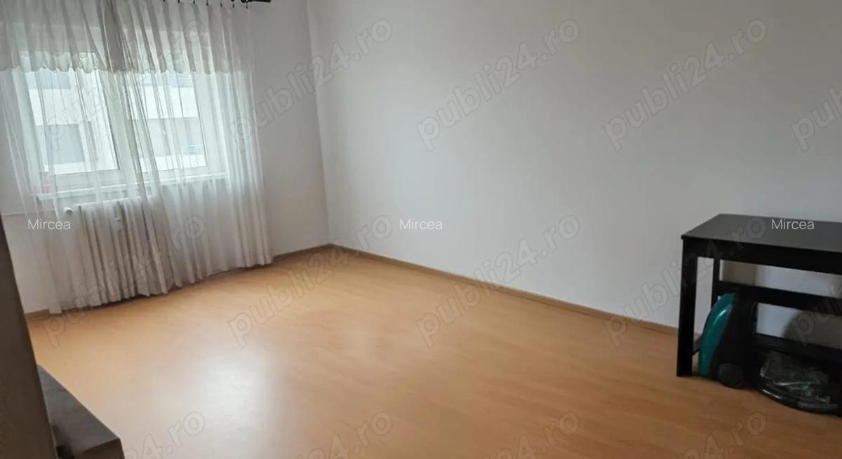 Ap.2 cam.decom,et.3 4,zona DEMOCRATIEI,bl curat si linistit,pret decent,propietar - 1