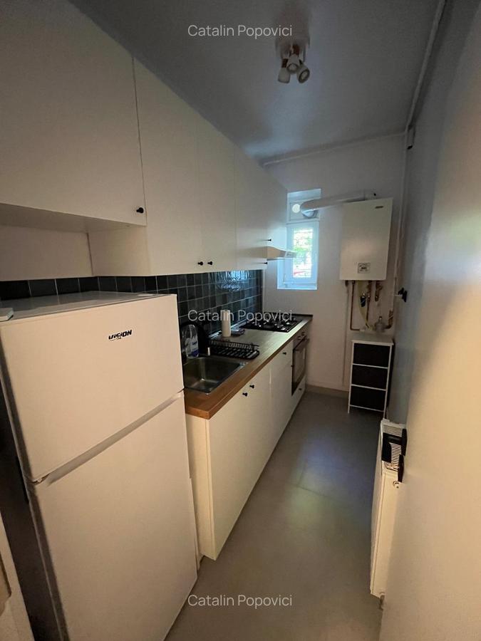 Garsoniera prima închiriere zona centrala si linistita - 2