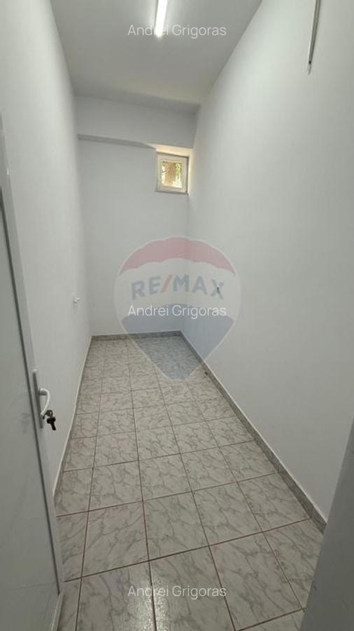 Spatiu comercial de inchiriat  Str. Cuza Voda - 8