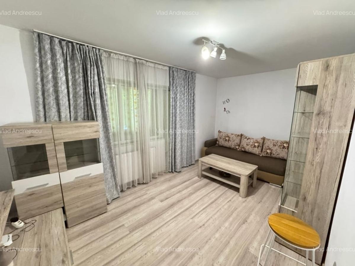 Apartament cu 3 camere central - 2