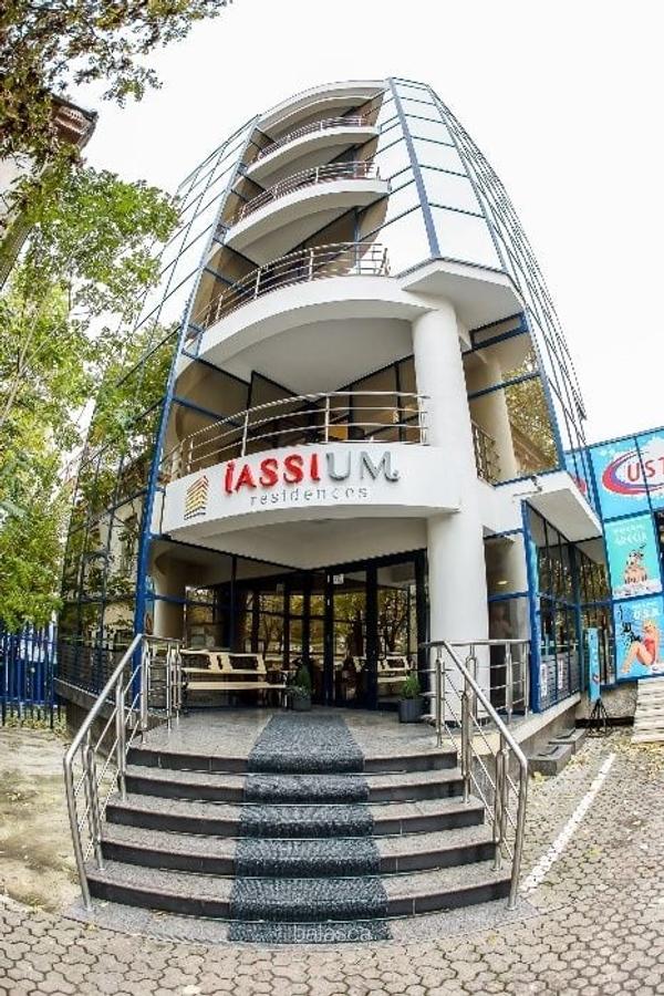 Apartament doua camere zona UMF ,Universitatea Cuza - 1
