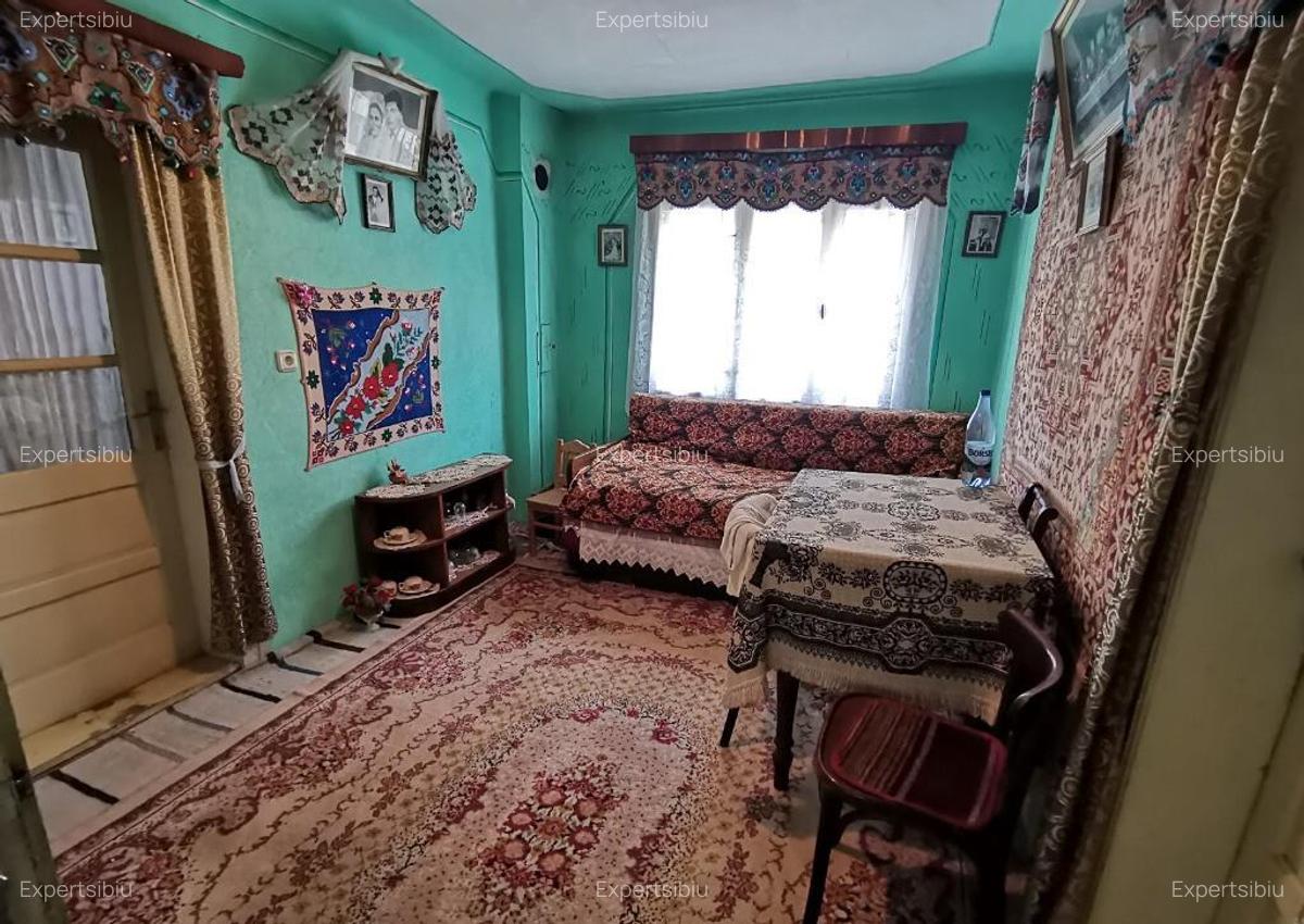 VAND CASA 4 camere ,curte si gradina de 536 mp,sat.Rod - 6