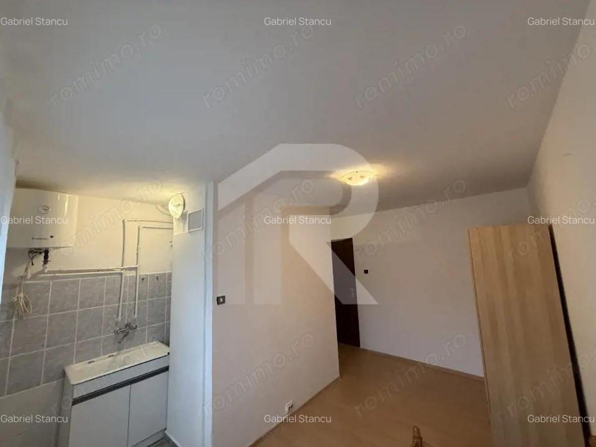 Garsoniera situata la parter, Str Iacob Andrei, bloc civilizat ! - 3