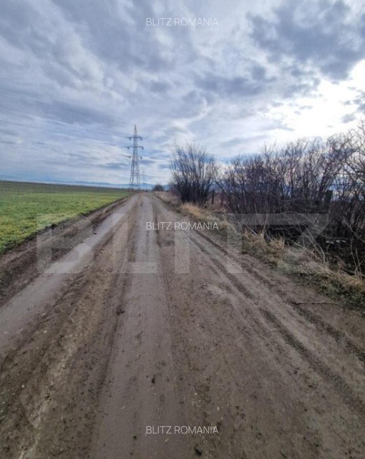 Teren de vanzare 1500 mp - intravilan Codlea - 30 euro mp - 2