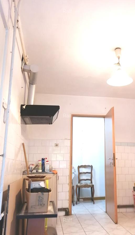 Apartament cu 3 camere semidecomandat în Bucovina - 7