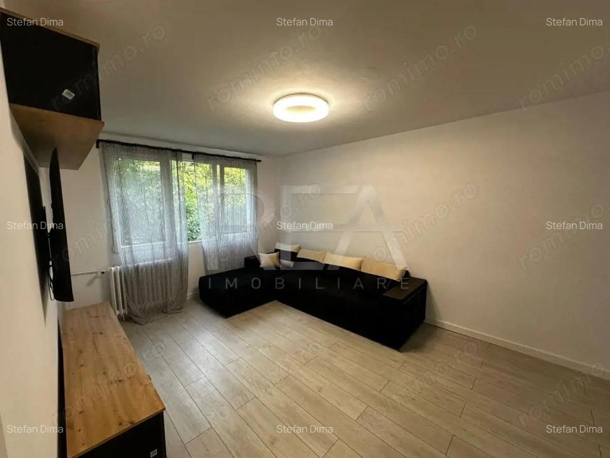 Apartament Decomandat Cu 2 Camere , Zona Piata Resita - 2