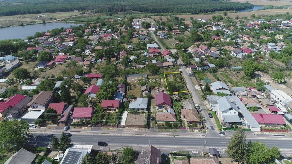 Teren situat la 30Km de Bucuresti, in centrul comunei Moara Vlasiei - 1
