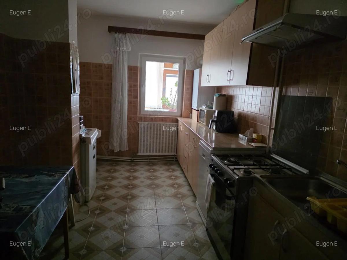 Apartament decomandat 3 camere, 65 m2, etaj 4, Zona Ultracentrala, oras statiune Tg Ocna - 10