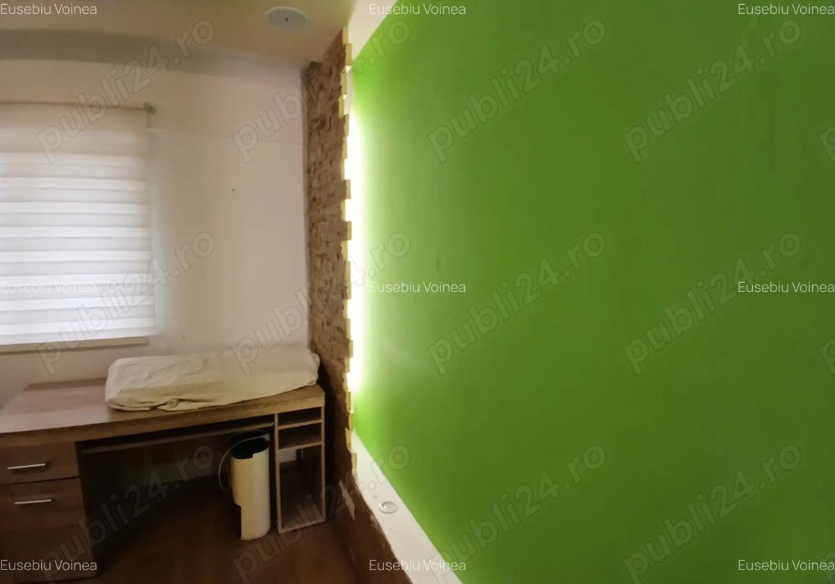 Inchiriez apartament 3 camere, etaj 3, zona Miramar - 1 Inchiriez apartament 3 camere, etaj 3, zona Miramar - 1