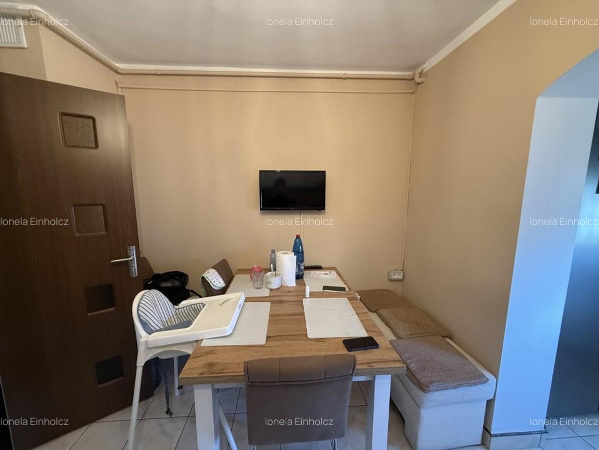 Apartament spatios cu 3 camere, decomandat, 65 mp utili + balcon 3 mp - Soarelui - 5