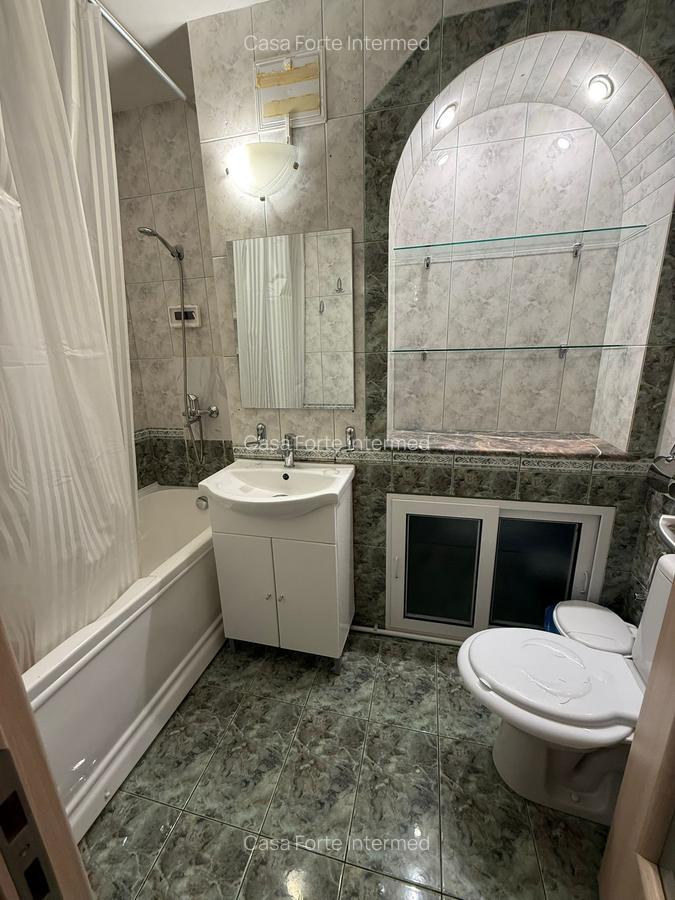 Apartament 3 camere de închiriat – Faleză Nord, Constanța 550 euro - 17