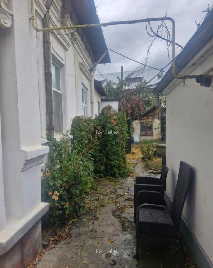 Casa interbelica zona semicentrala Buzau - 1