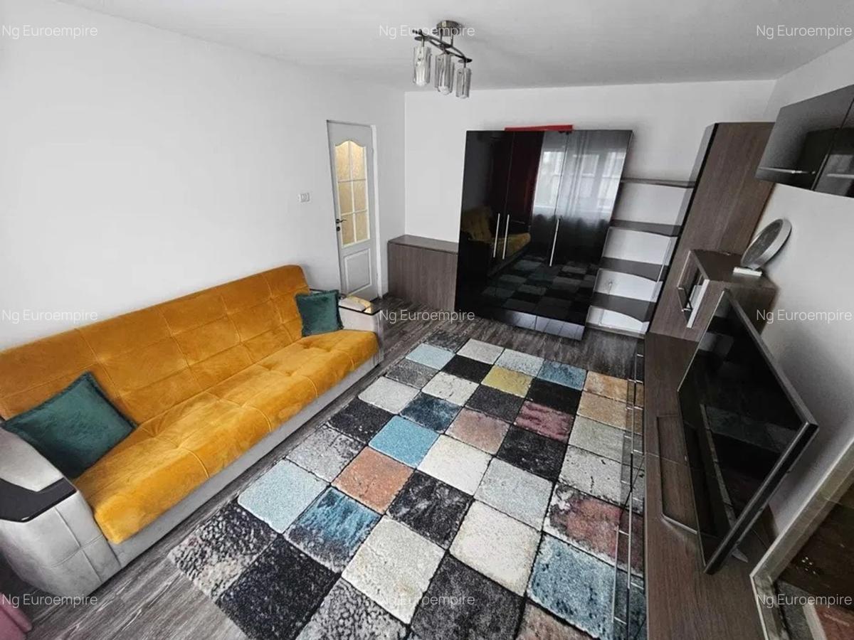 Apartament 3 camere decomandate zona Casa de Cultura - 8