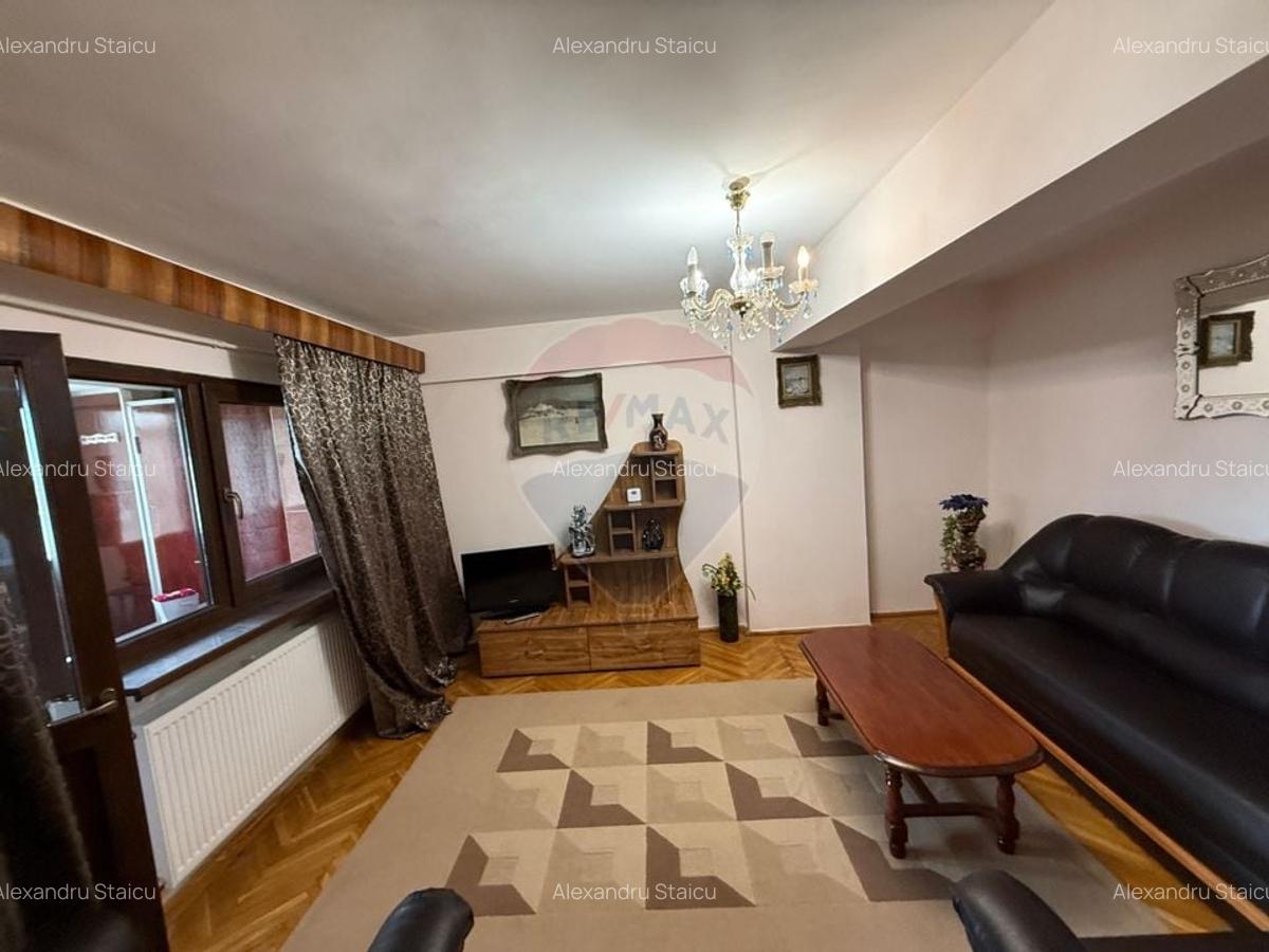 3 camere de inchiriat zona Ramada - 3