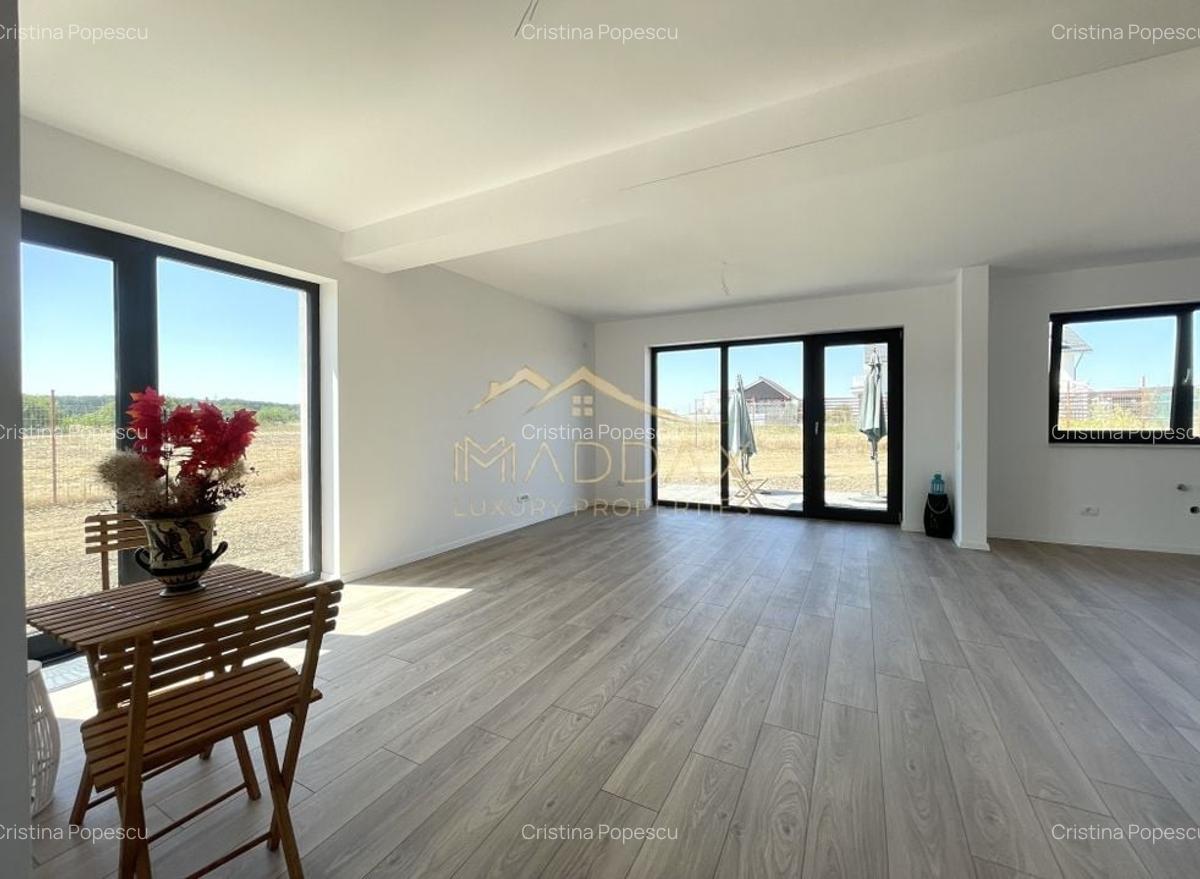 Vila exclusivista**P+1**5 Camere**Teren 704 mp***Langa Padure//Balotesti - 4