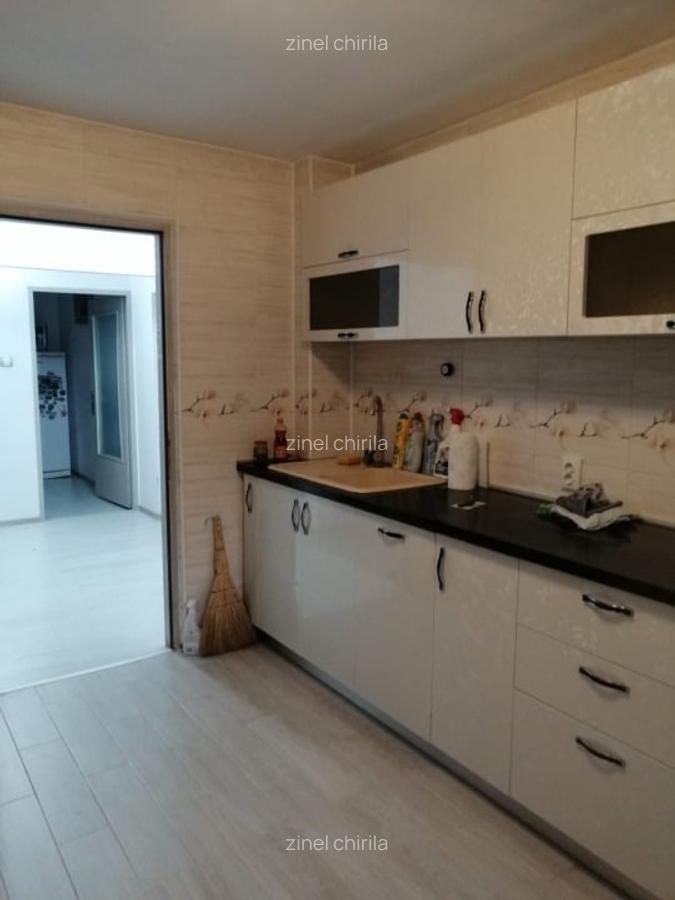 Apartament 4 camere decomandat, 2 bai, 1 boxa mare - Iasi - 7