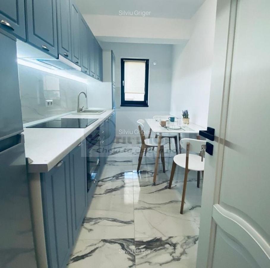 Ap, 2 cam dec, 53 mp, loc de parcare  -Galata 92.500 EUR - 2