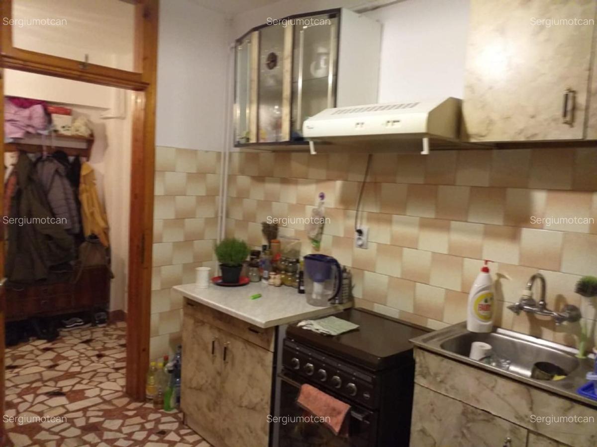 Centru Piata Unirii apartament 2 camere decomandat 55 mp cu CT - 7