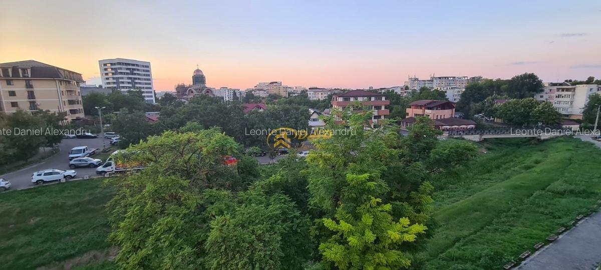 Apartament 2 camere decomandate Nicolina - 17