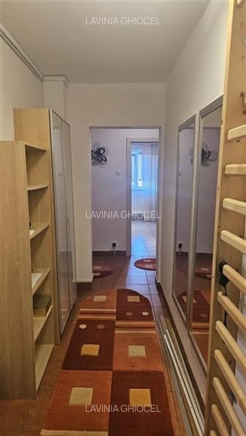 Piata Muncii-Calea Calarasi, apartament 3 camere, decomandat, mobilat-utilat, bl - 22