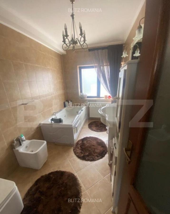 Casa de vanzare 6 camere LUX , 220 mp , Sacele zona Bunloc - 2