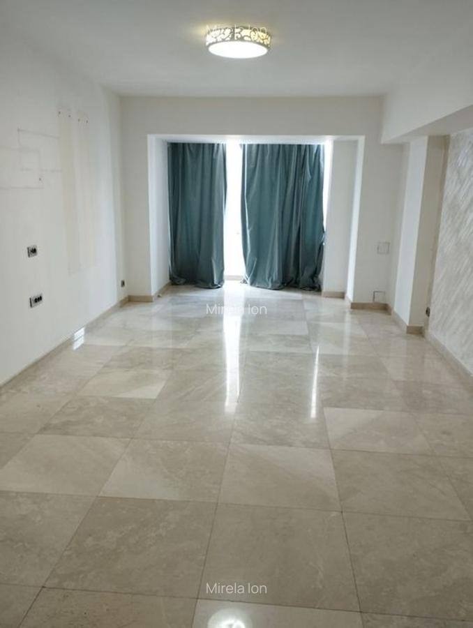 Vanzare Apartament 3 Camere Stradal Bulevardul Nerva Traian - 1
