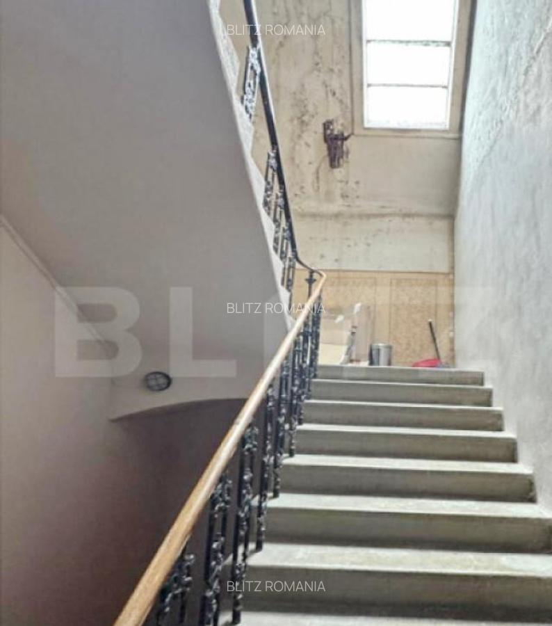 Pod spai?os, transformabil in apartamente, 285 mp, Pia?a - 11