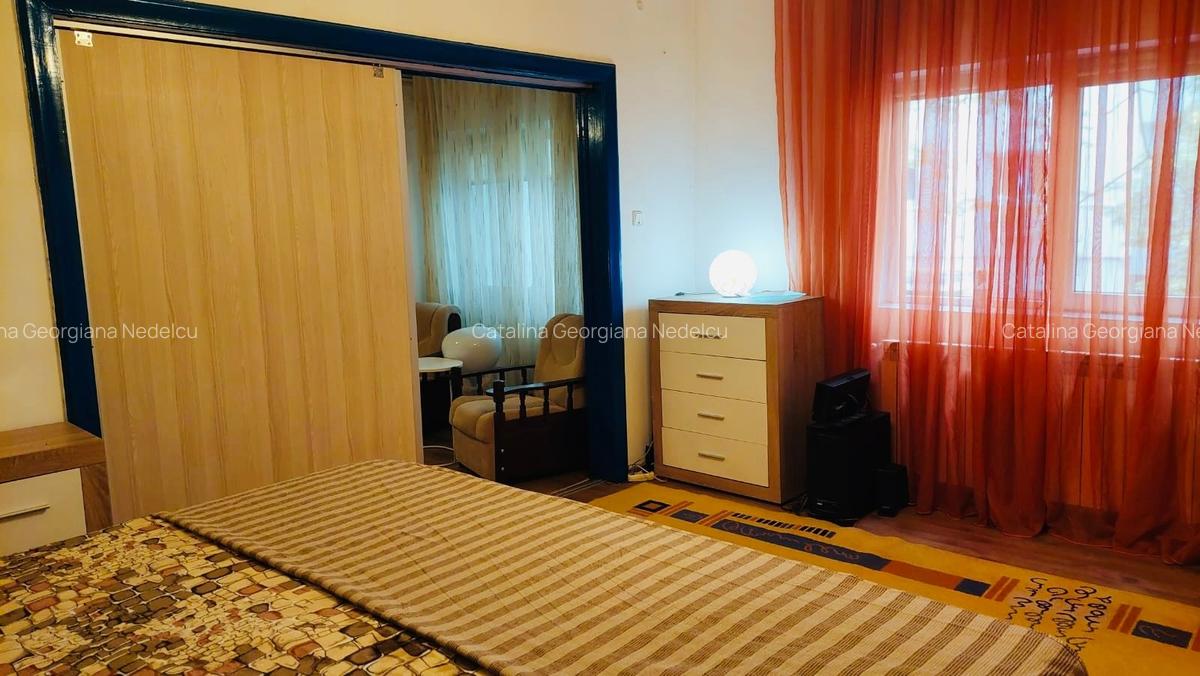 Carol, Mitropoliti, ap. 2 camere, et.1, 58mp, recent renovat, 500Euro/luna - 4 Carol, Mitropoliti, ap. 2 camere, et.1, 58mp, recent renovat, 500Euro/luna - 4