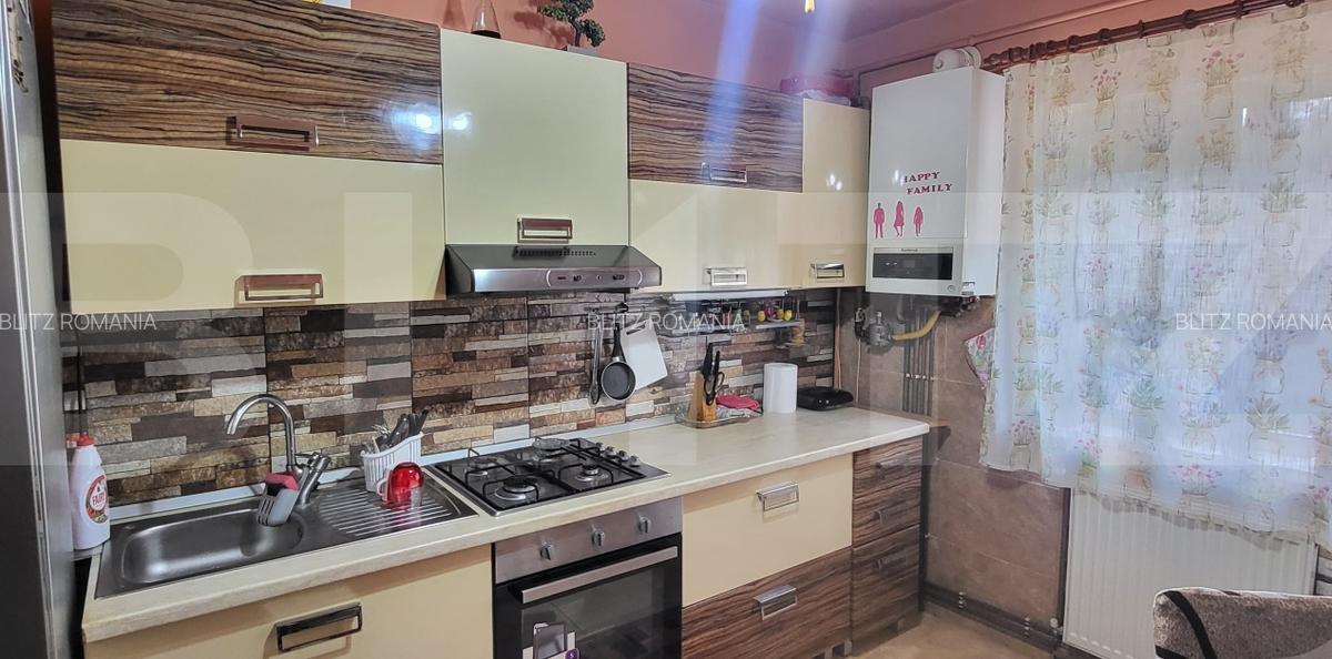 Apartament cu 3 camere in zona Soarelui - 3
