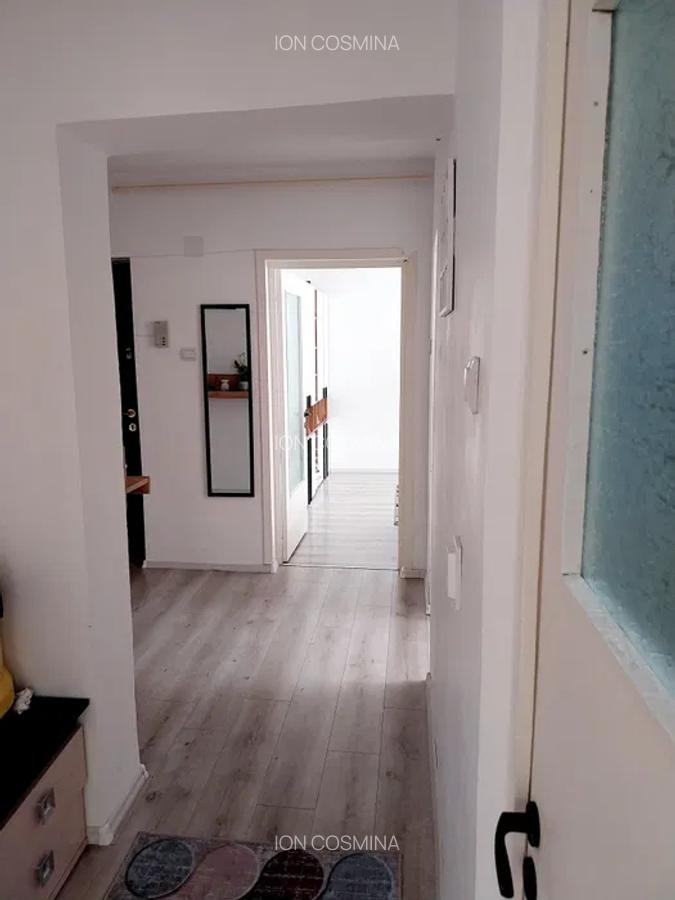 Apartament 3 camere decomandat zona Craiter - 4