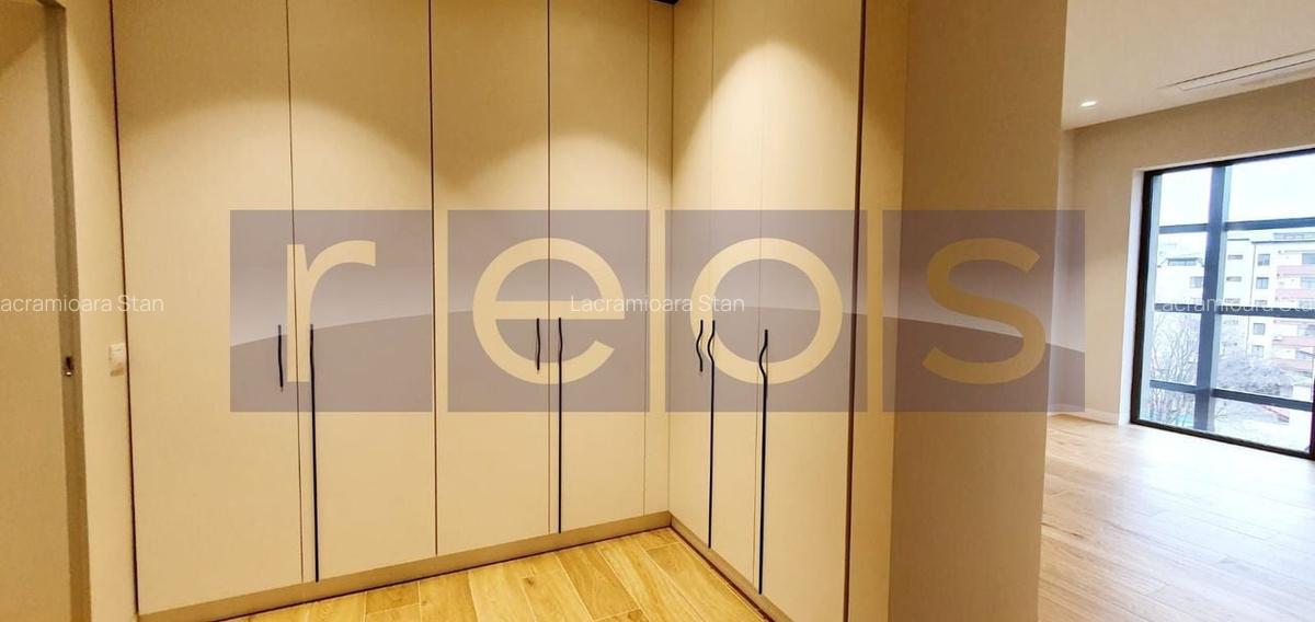 Apartament cu 4 camere, mobilat în Dacia - 8