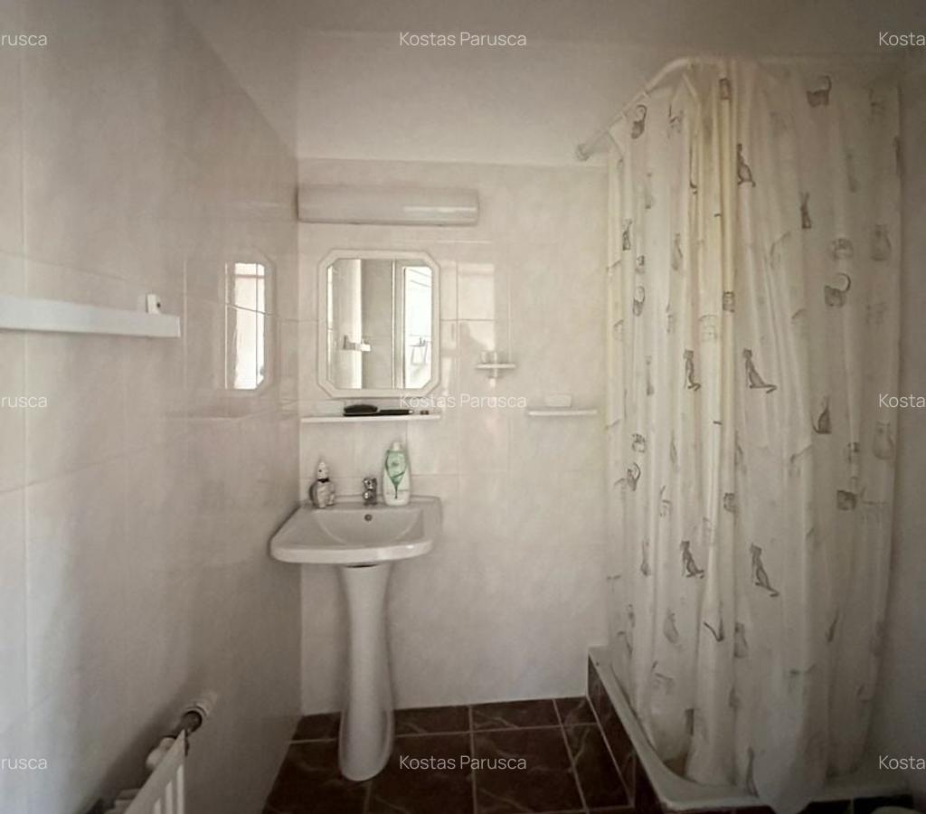 Vânzare casă Individuală 12 Camere la 5 minute de Castelul Bran - 7