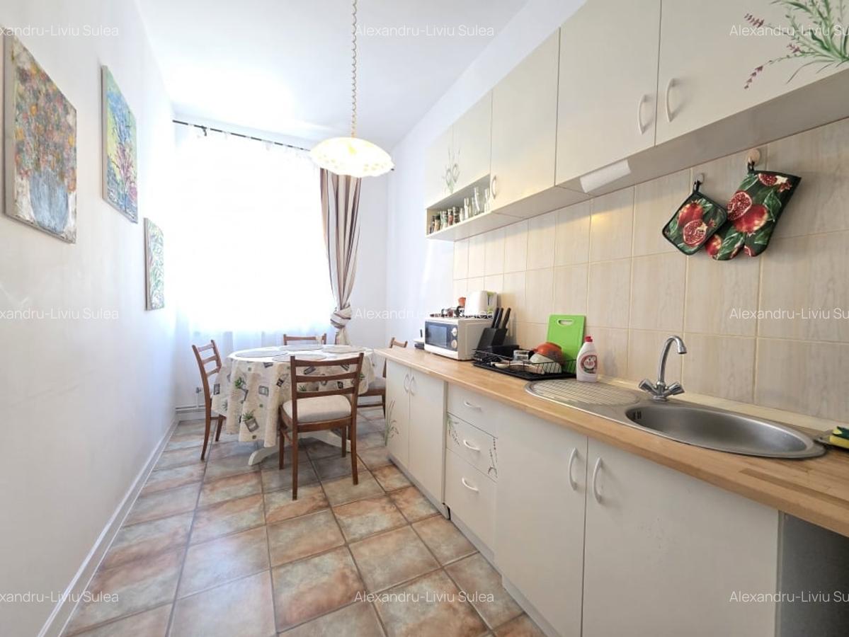 Apartament cu doua camere 50mp, Str. De Mijloc, Centrul Vechi - 10