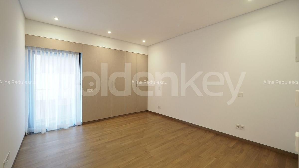 Apartament cu 5 camere semidecomandat, mobilat în Primăverii - 18