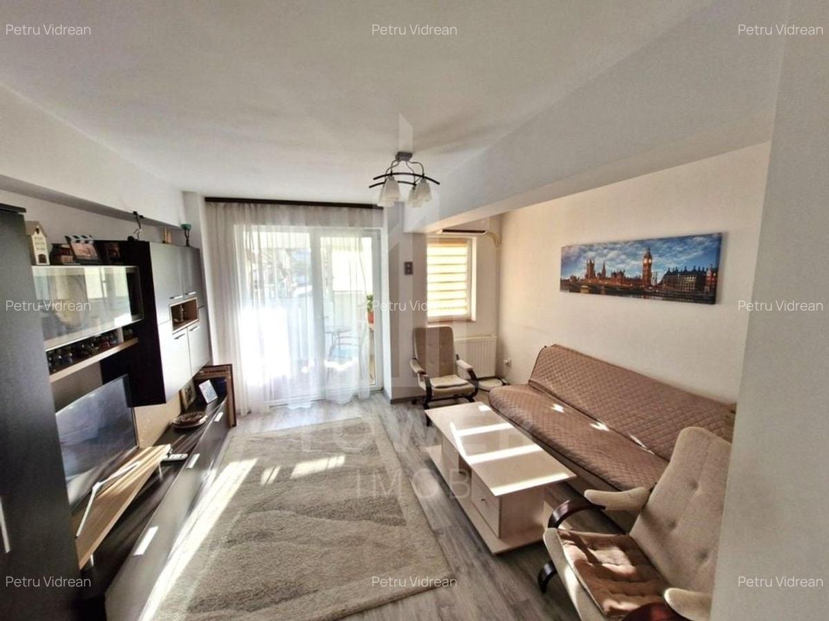 Apartament cu 3 camere - Frunzei - 1