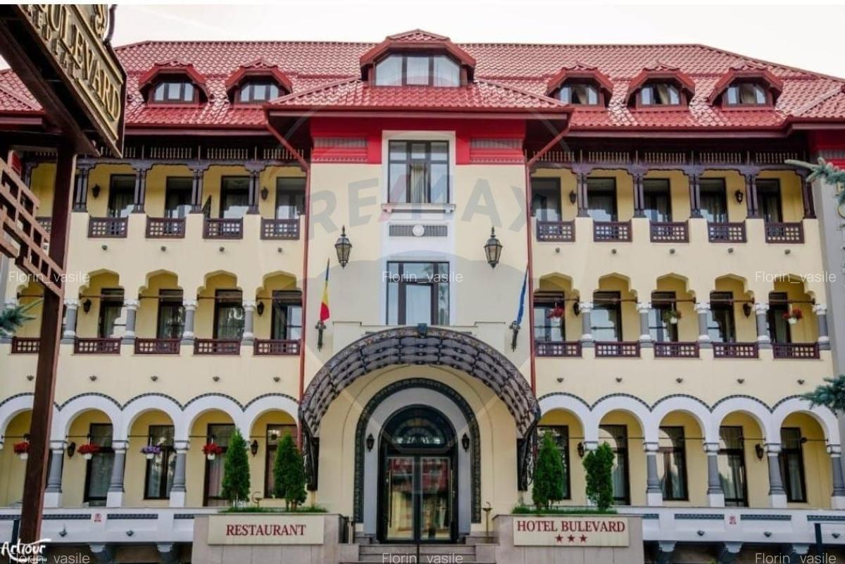 HOTEL 3 stele de vanzare Predeal centru, Brasov - 1