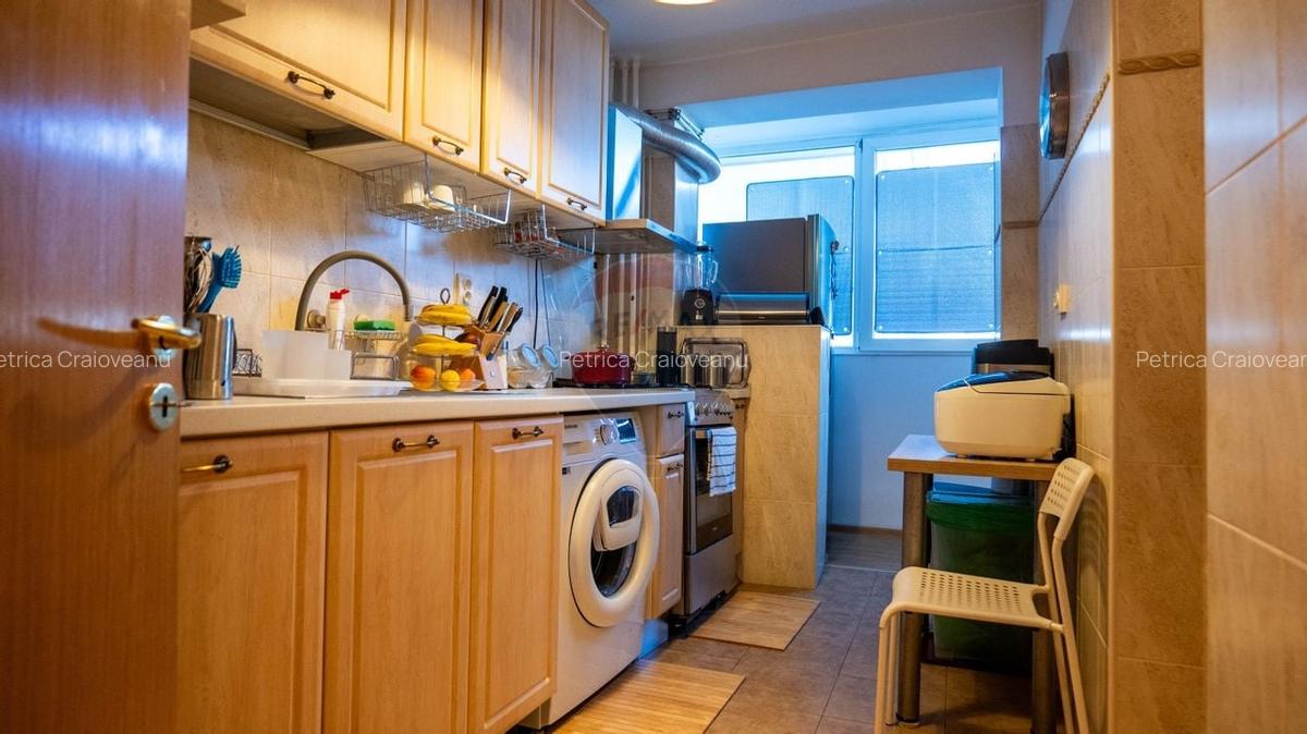 Oferta - Vanzare apartament 4 camere, decomandat, zona Bucur-Obor - 9
