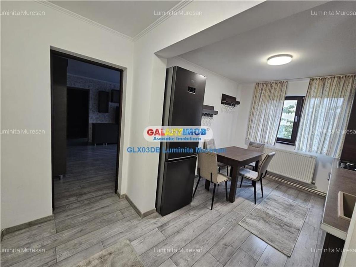Inchiriere apartament 3 camere semidecomandat Targoviste Micro 11 - 15