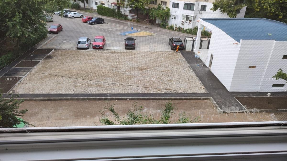 Braila Apartament 3 camere de vanzare, 80 mp, etaj 3, strada Tineretului - 13