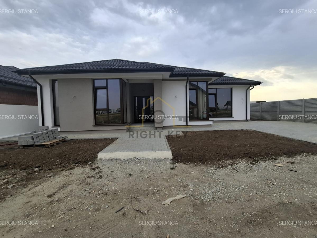 Casa parter, 4 cam, 120mpu, 500mp teren! Finisaje premium! Comision 0% - 1 Casa parter, 4 cam, 120mpu, 500mp teren! Finisaje premium! Comision 0% - 1