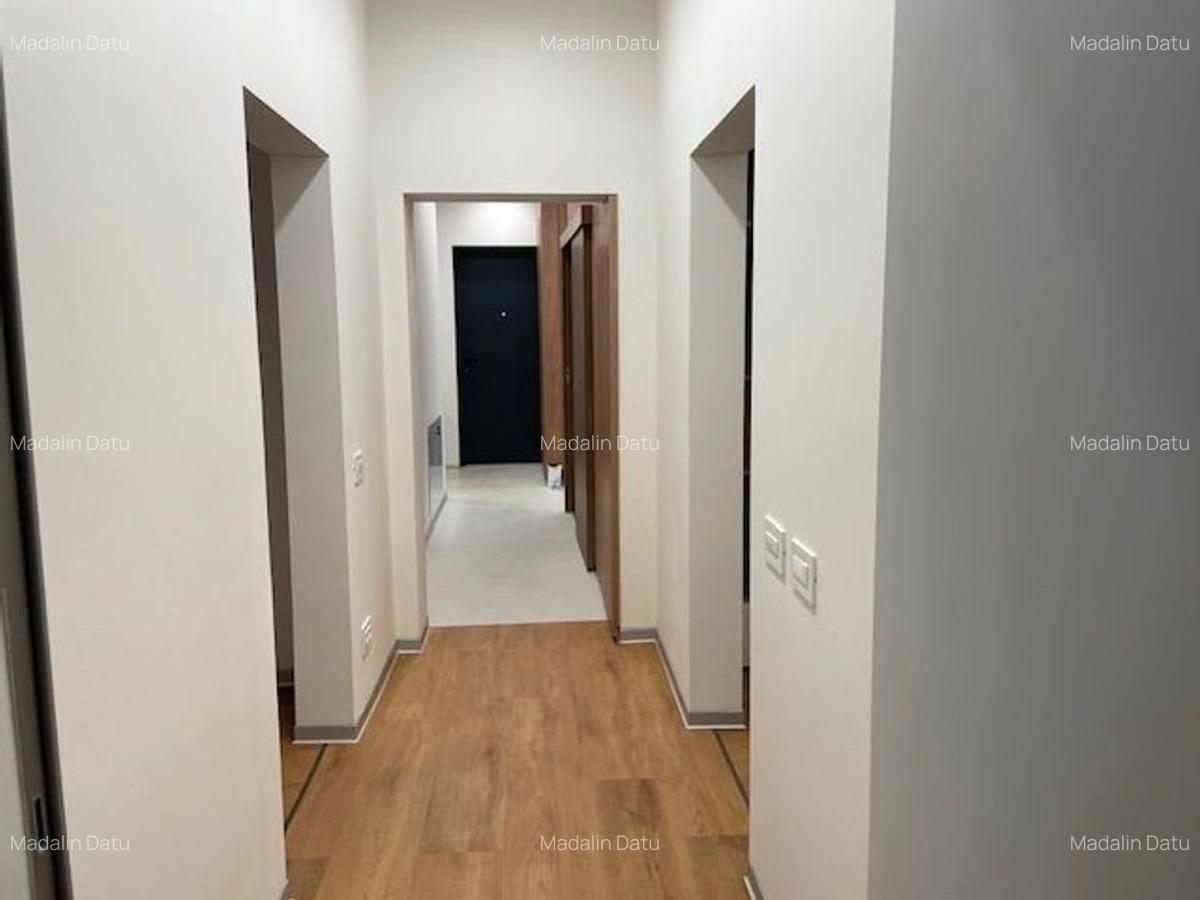 Prima Inchiriere:Str. Paris-Dorobanti Capitale,et.1 - 5