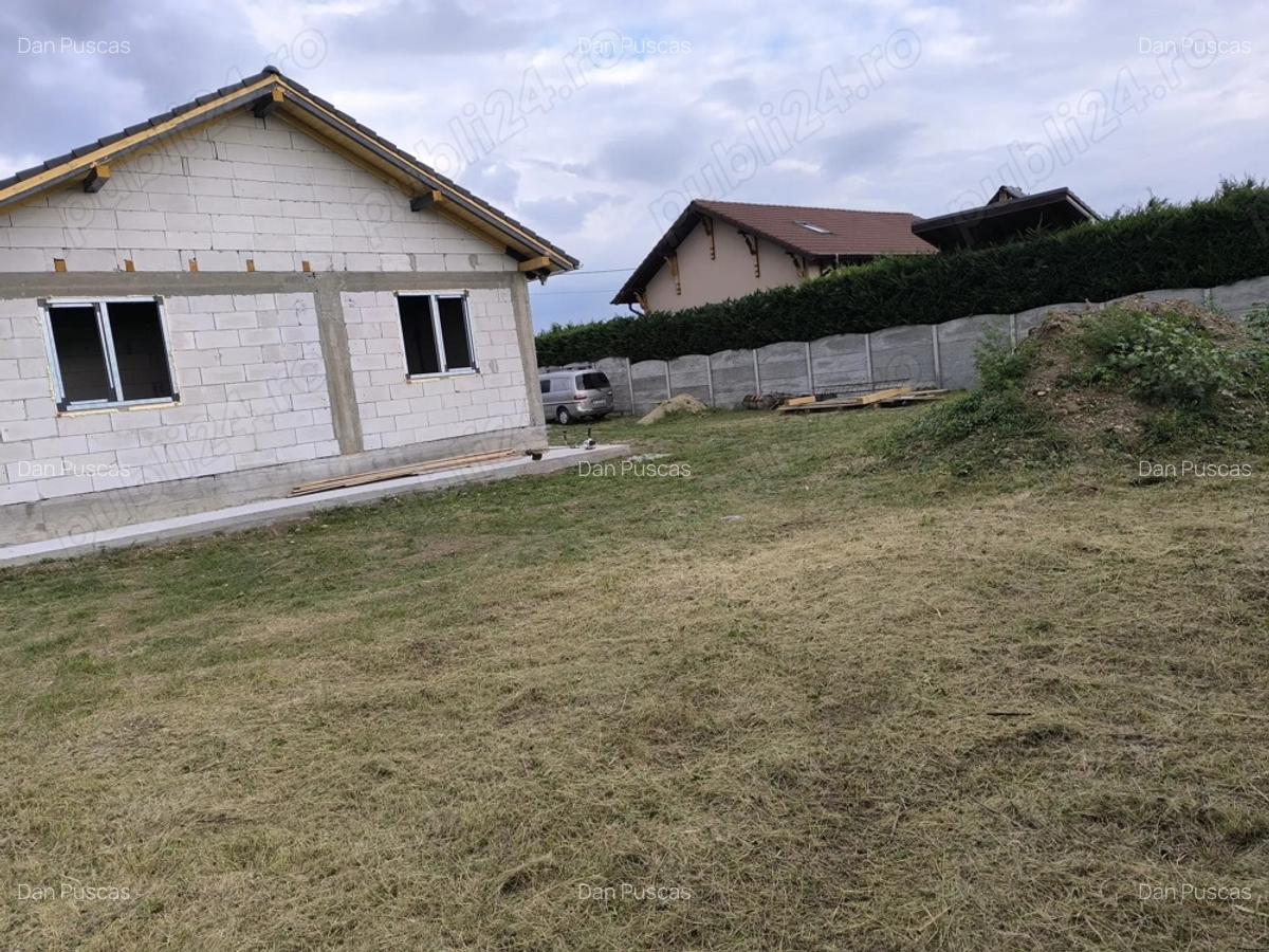 Vand casa noua in Nojorid (la ro?u) - 8