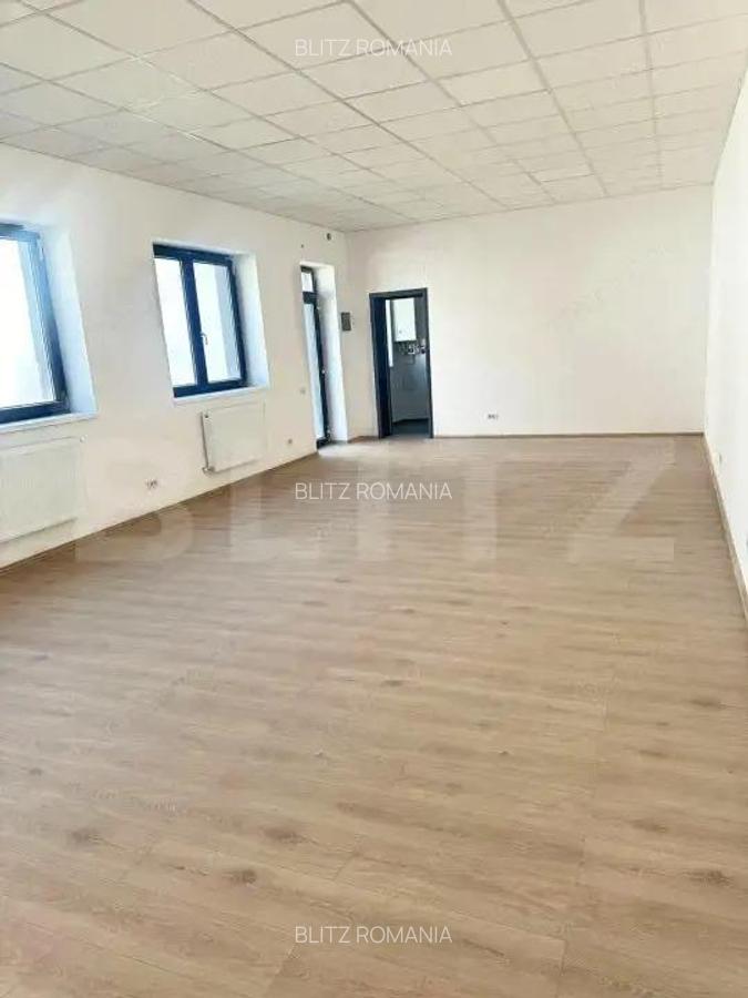Spatiu central pentru birouri , 70 mp , zona centrala - 4