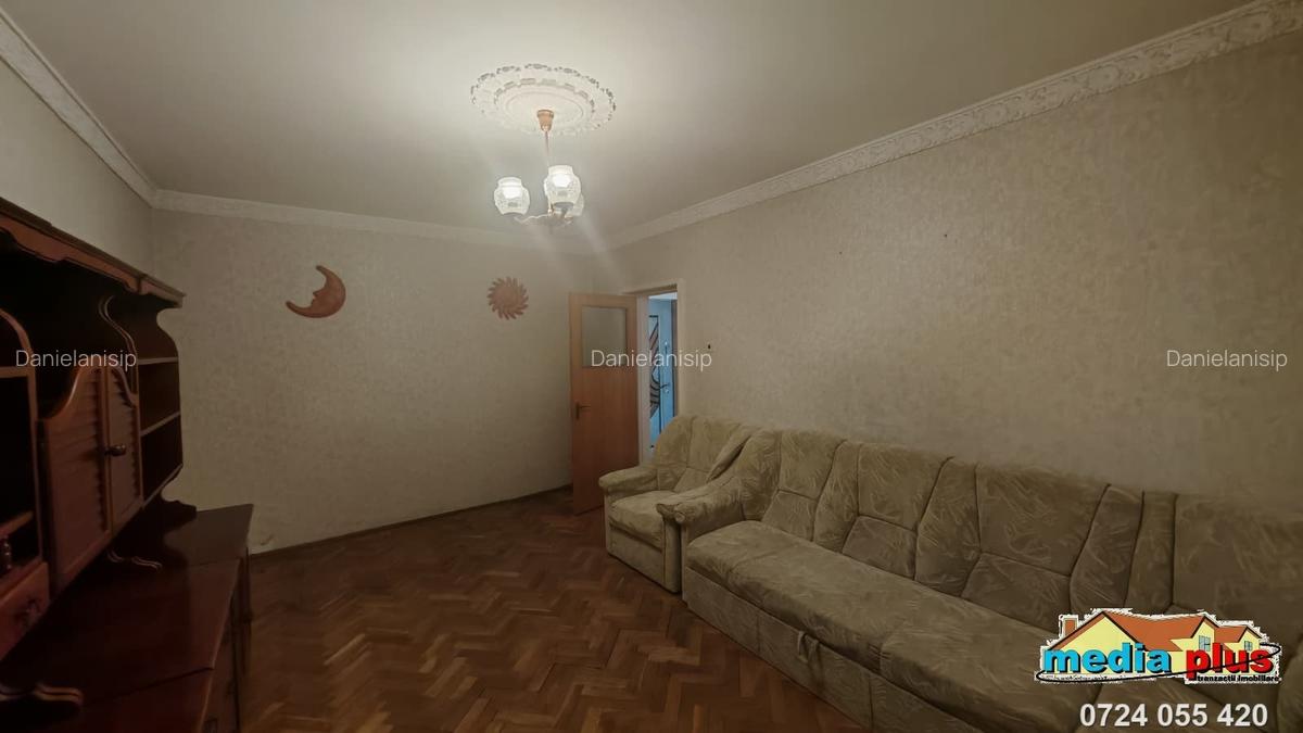 De vânzare – Apartament 3 camere, decomandat, Tiglina I – Str. Brăilei - 6