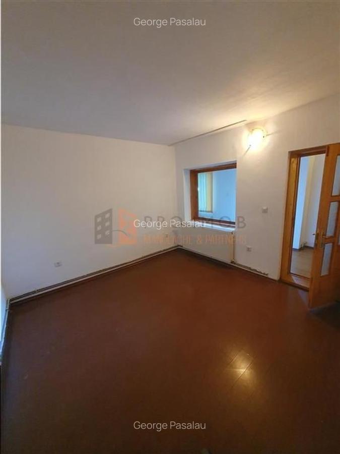 EXCLUSIVITATE! Casa cu teren si garaj in cartierul Mihai Viteazu - 12