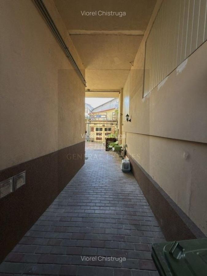 Apartament spatios cu 3 camere - 14