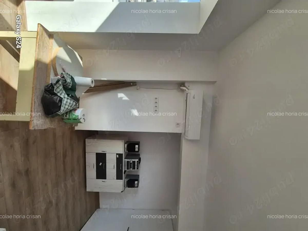 Inchiriez garsoniera - 2