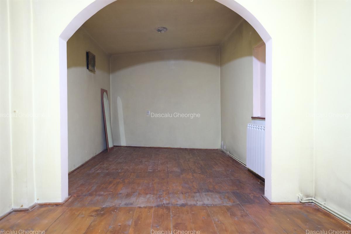 TEI TOBOC - Petricani, casa exceptionala din caramida, 4 camere si 200 mp. teren - 4