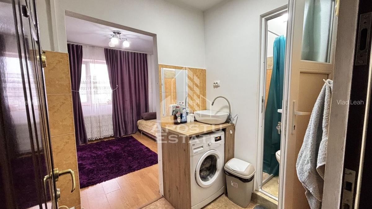 Garsoniera cocheta, mobilata si utilata, etaj intermediar, zona UMT - 4