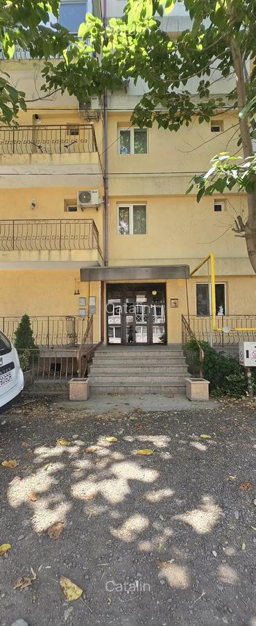 Inchiriere apartament tip studio-preferabil studenti - 1